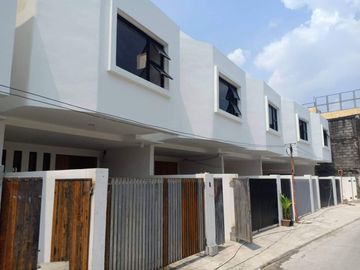 Townhouse near Sienna College of Taytay