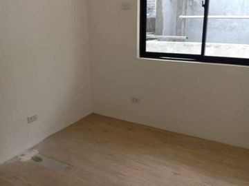 Townhouse near Sienna College of Taytay
