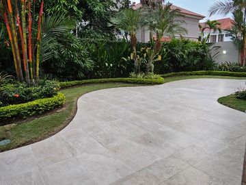 VENTA DE CASA EN SAMBORONDON KM 7 - URBANIZACIÓN LAGUNA DEL SOL
