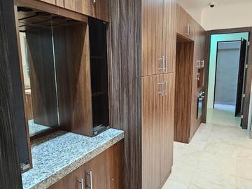 VENTA DE CASA EN SAMBORONDON KM 7 - URBANIZACIÓN LAGUNA DEL SOL
