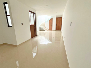 VENTA DE CASA EN CASTILLOTLA