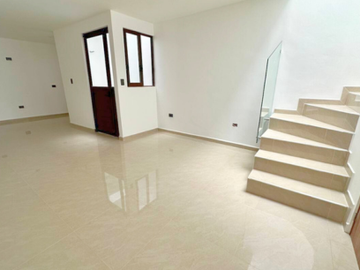 VENTA DE CASA EN CASTILLOTLA