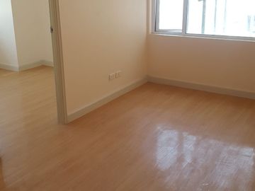 2 bedroom Peninsula Garden Midtown Homes 34sqm Rent to own Ready for occupancy Near Robinson Otis Robinson Manila Sm City Manila
