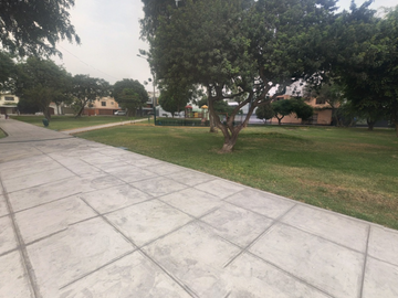 Vendo Ultimo Dúplex en Primer Piso con 4 Dorm. Frente a Parque - Surco
