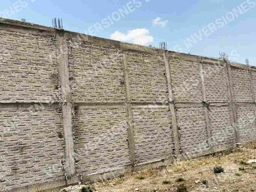 TERRENO 32,500 mts cuadrados, BARDEADO 100% IDEAL ARA BODEGAS, USO INDUSTRIAL Y COMERCIAL