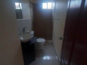 SE VENDE CASA EN MUCHO LOTE 2