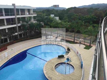 Venta Apartamento Melgar-Girardot.   Condominio Hacienda San Rafael,  La Esmeralda, sobre vía principal.