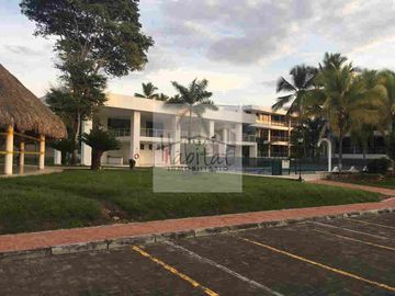 Venta Apartamento Melgar-Girardot.   Condominio Hacienda San Rafael,  La Esmeralda, sobre vía principal.