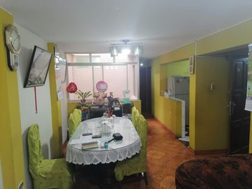 VENDO CASA DE 3 PISOS EN SANMARTIN DE PORRES