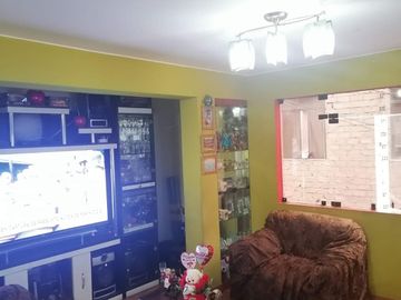 VENDO CASA DE 3 PISOS EN SANMARTIN DE PORRES
