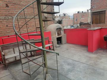 VENDO CASA DE 3 PISOS EN SANMARTIN DE PORRES