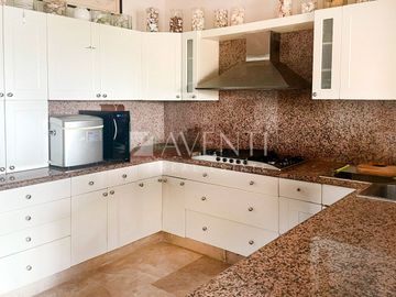 Departamento amueblado en renta, Isla Dorada, Cancún Quintana Roo.