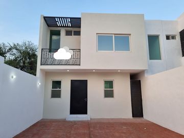 Venta o Renta de Casa en Privado Los Mezquites