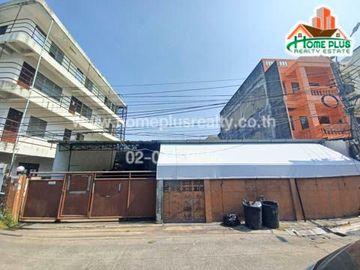 บ้านเดี่ยวชั้นเดียว ซอยโชคชัย4 (ใกล้เซ็นทรัล อีสต์วิลล์)