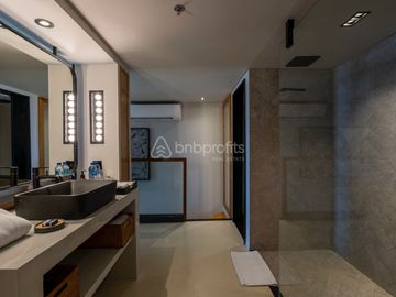 Modern One Bedroom Apartment in Berawa, Walking Distance to Berawa Beach