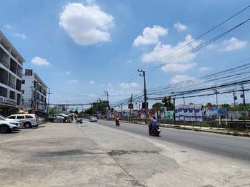 หมู่บ้าน อู่ทอง 6 ลำลูกกา คลอง 3 ทาวเฮ้าส์ 27.9 ตรว., คูคต, ลำลูกกา