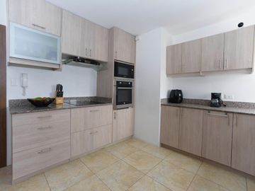 Departamento en Venta en La Urb. Villa del Bosques - Km19 Vía a La Costa.