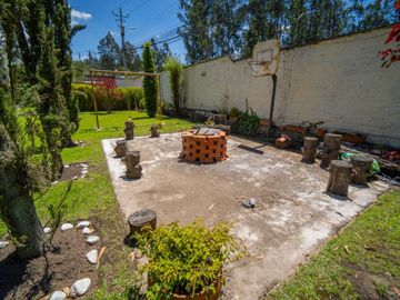 VENTA CASA EN NAYON