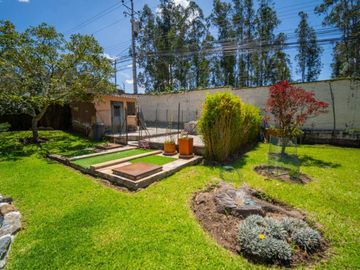 VENTA CASA EN NAYON