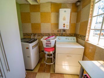 VENTA CASA EN NAYON