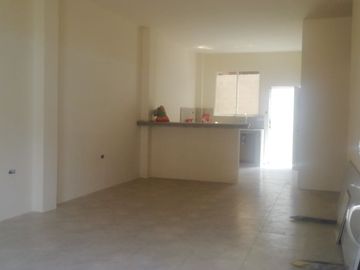 Venta de casa independiente en Portoviejo