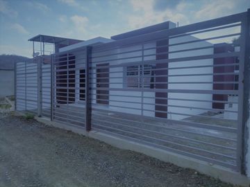 Venta de casa independiente en Portoviejo