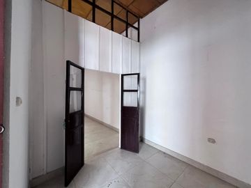 Casa rentera en venta en el centro de Loja