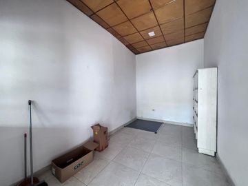 Casa rentera en venta en el centro de Loja