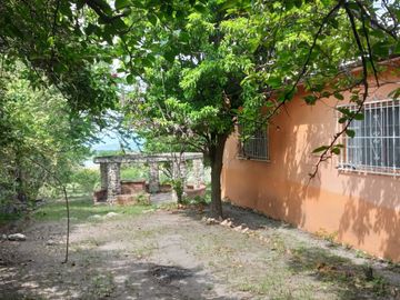 Propiedad en venta a borde de carretera, Miacatlán Morelos, Laguna El Rodeo.