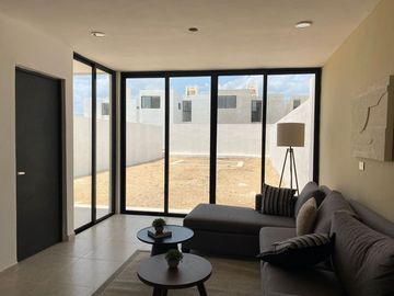 Casa en venta en conkal Mérida con alberca, mas de 5 parques con excelentes amenidades