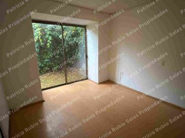 SE VENDE CASA 6D 3B, UBICADA AL FRENTE  DE  U.AUTONOMA, CENTRO  TALCA,
