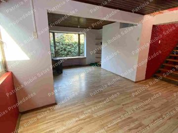 SE VENDE CASA 6D 3B, UBICADA AL FRENTE  DE  U.AUTONOMA, CENTRO  TALCA,
