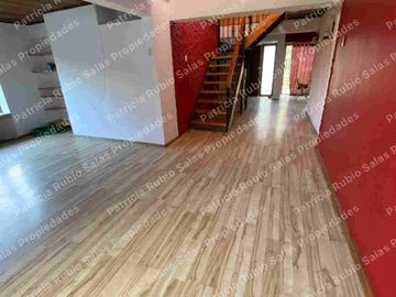 SE VENDE CASA 6D 3B, UBICADA AL FRENTE  DE  U.AUTONOMA, CENTRO  TALCA,