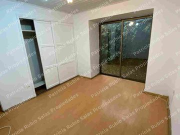 SE VENDE CASA 6D 3B, UBICADA AL FRENTE  DE  U.AUTONOMA, CENTRO  TALCA,