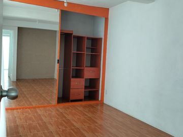 VENTA Casa en codominio cerrado, ampliada.