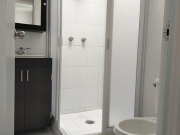 VENTA Casa en codominio cerrado, ampliada.