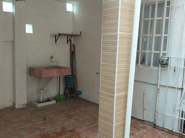 VENTA Casa en codominio cerrado, ampliada.