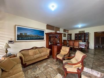 Casa de venta en Montecristi Manabí