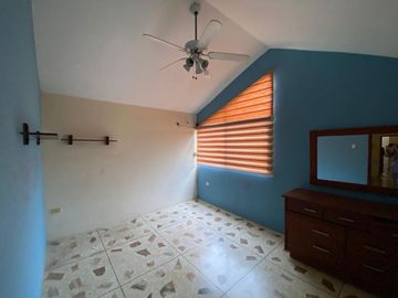 Casa de venta en Montecristi Manabí