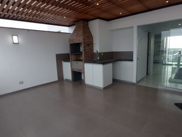 HERMOSO TRIPLEX DE 190 MTS2 DE 3 DORMITORIOS CON VISTA A PARQUE