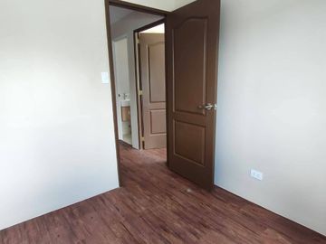 Pre-selling Townhouse in Imus City - Hamilton Executive Residences (Complete Finished Turnover) w/ Free AC upon Move-in!
