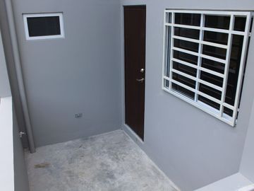 Pre-selling Townhouse in Imus City - Hamilton Executive Residences (Complete Finished Turnover) w/ Free AC upon Move-in!