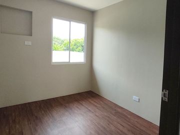Pre-selling Townhouse in Imus City - Hamilton Executive Residences (Complete Finished Turnover) w/ Free AC upon Move-in!