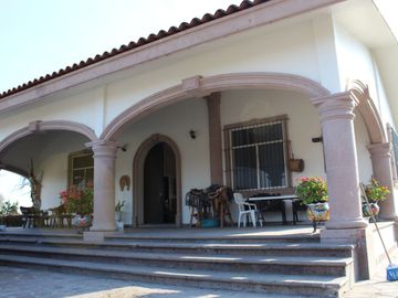 RANCHO EN MANUEL DOBLADO 15 HECTAREAS PARA SIEMBRA Y 2 POZOS DE AGUA