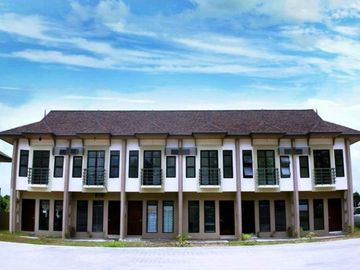 ALMOST READY FOR OCCUPANCY TOWNHOUSES FOR SALE IN MAZARI COVE, NAGA, CEBU