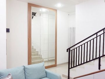 Dijual Rumah Dalam Cluster Dekat Bintaro Plaza