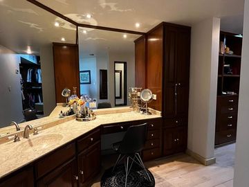 VENTA CASA CON ALBERCA MODERNA RAQUET CLUB