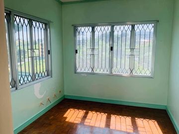4 Bedroom Townhouse for sale in Royale Estates Tagaytay, Alfonso Cavite. Near Twin Lakes City Tagaytay