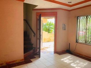 4 Bedroom Townhouse for sale in Royale Estates Tagaytay, Alfonso Cavite. Near Twin Lakes City Tagaytay