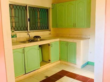 4 Bedroom Townhouse for sale in Royale Estates Tagaytay, Alfonso Cavite. Near Twin Lakes City Tagaytay